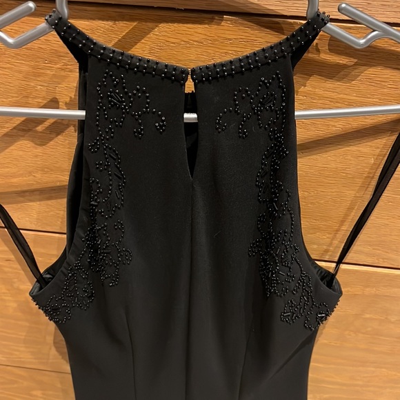 Little black beaded dress size 8. - Picture 3 of 5